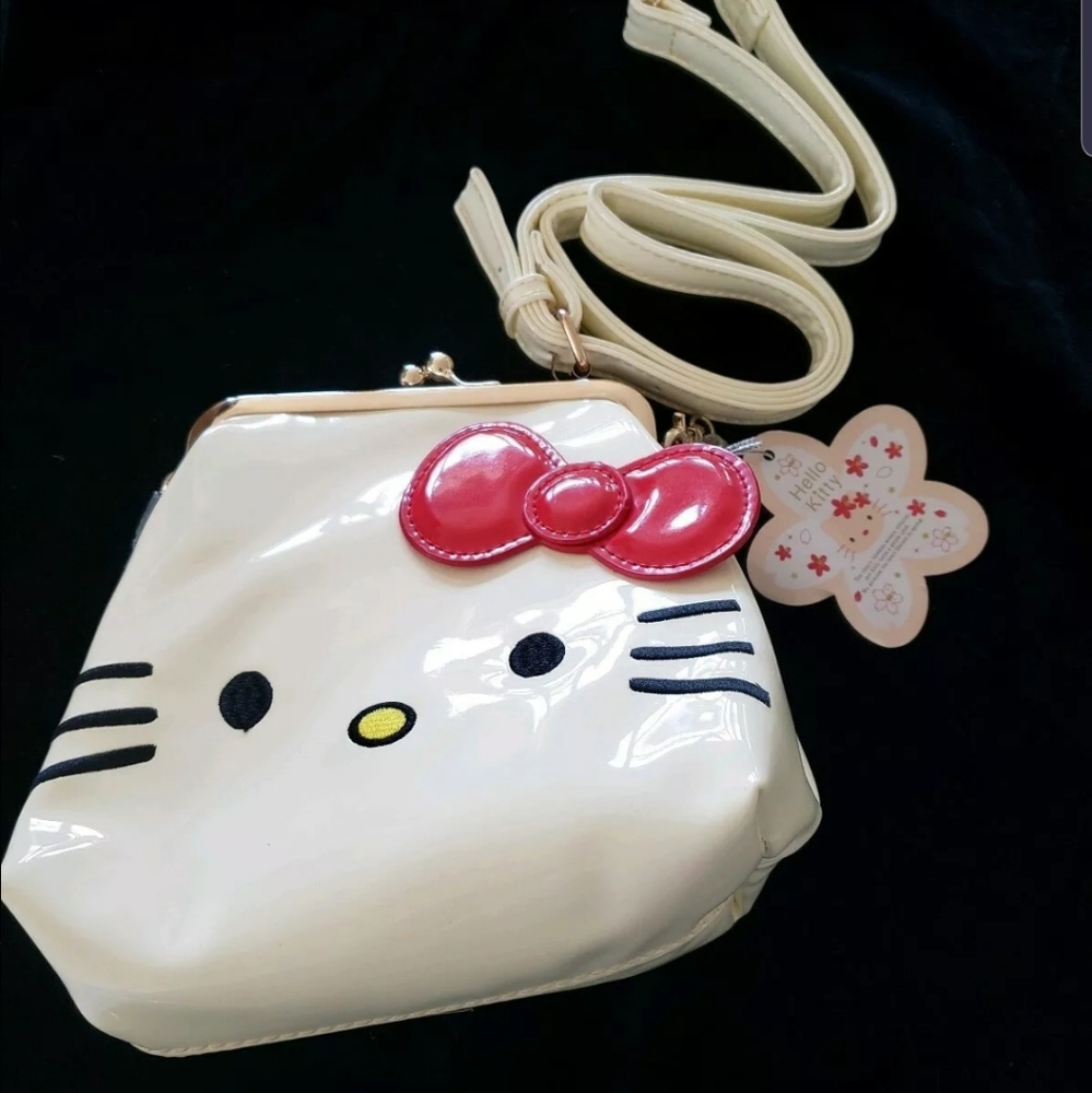 Cream Sanrio Hello Kitty Handbag